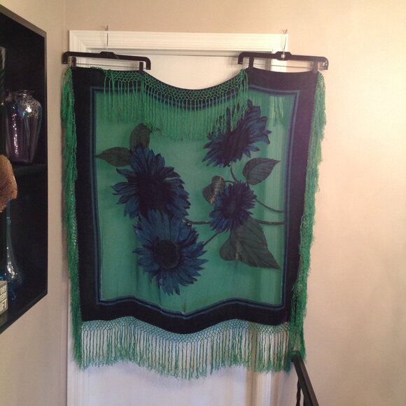 Stunning Aris A Silk Velvet Sunflowers Blue Green Tassel Edge Square Wrap Scarf - Picture 9 of 16
